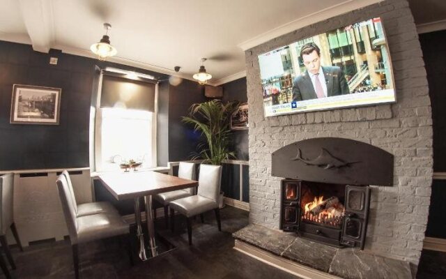 The Quayside Hotel and Bar