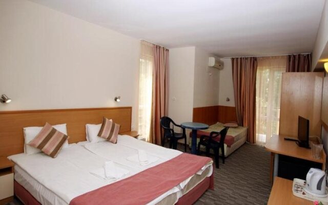 Hotel Briz