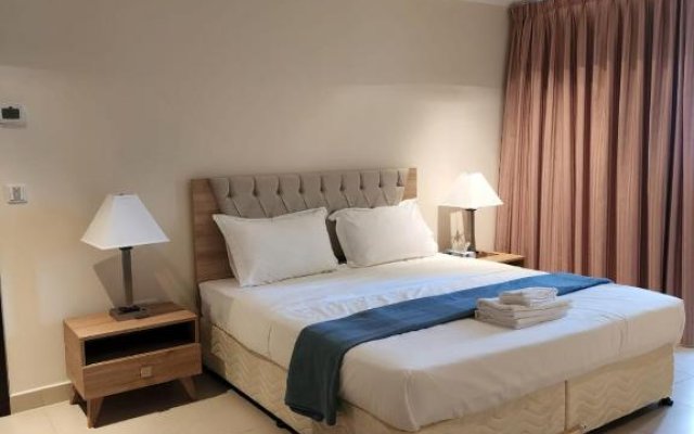 Lovely One Bedroom Apartment Porto Arabia, The Pearl Qatar