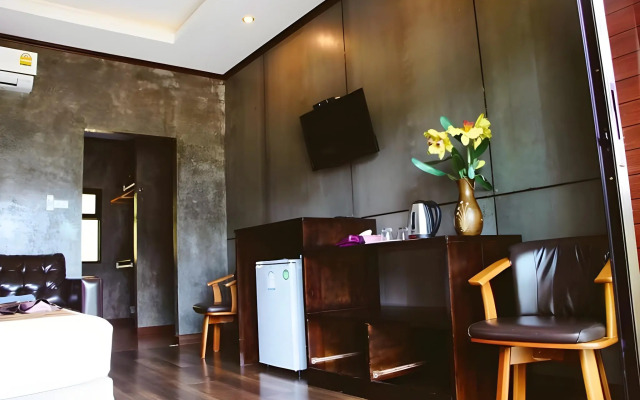 Blue Mountain Phangnga Resort