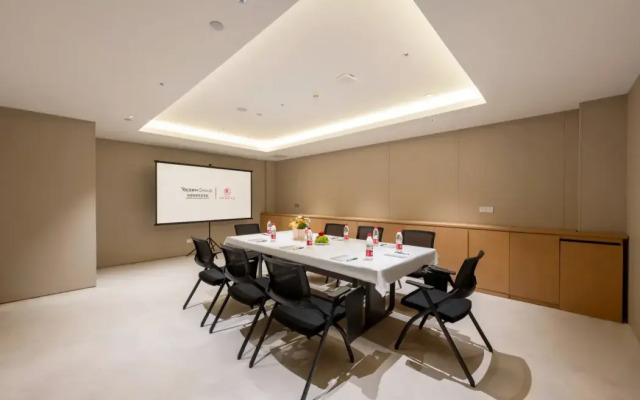 JiFeng International Hotel