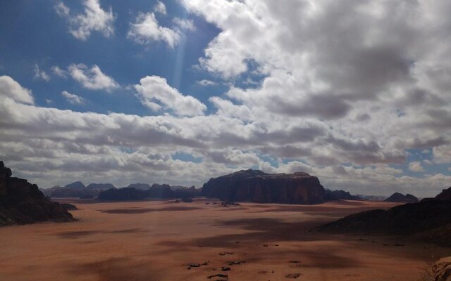 Wadi Rum Sky