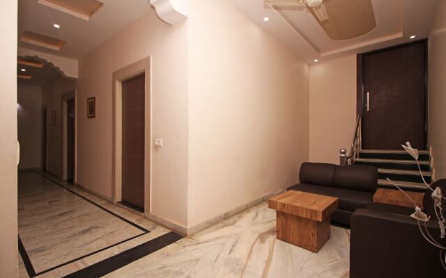 OYO 3202 Hotel Gayatri Residency