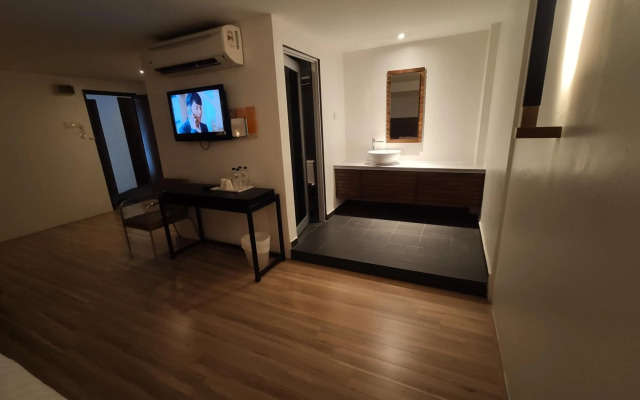 T Hotel Tandop