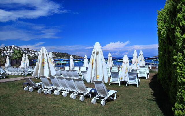 Cactus Fleur Beach Club - All Inclusive