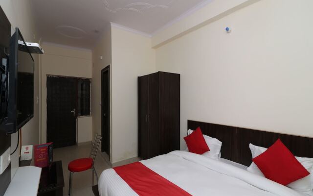 OYO 14825 Hotel Siddheshwar