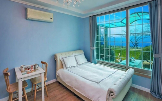 Namhae Zen House Pension