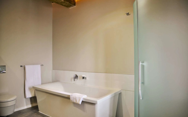 Reef Hotel