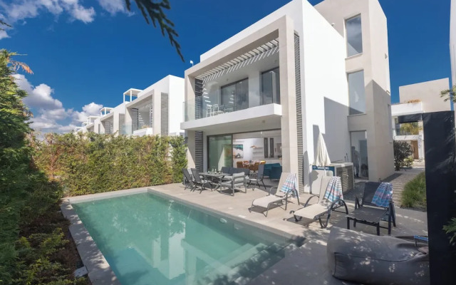 Protaras Azure Villa Azv15