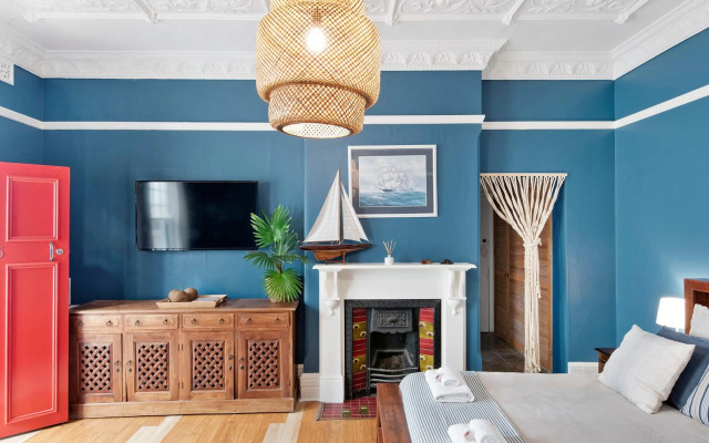 Manly Waves Studios & Apartments