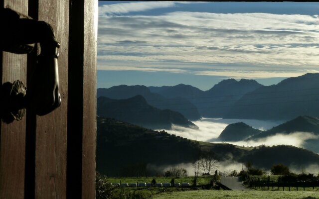 Casa Rural La Cortina