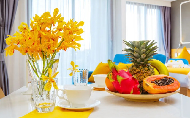 The Aristo Beach Front 713 by Holy Cow