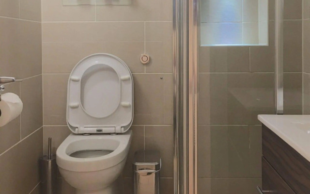 Westminster Studio Apartment
