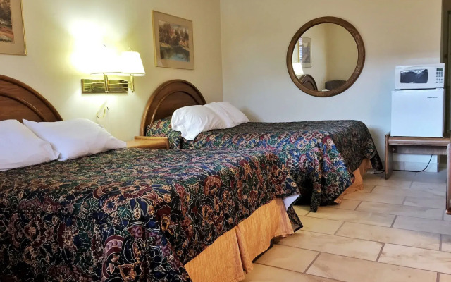 Budget Host East End Hotel in Riverhead