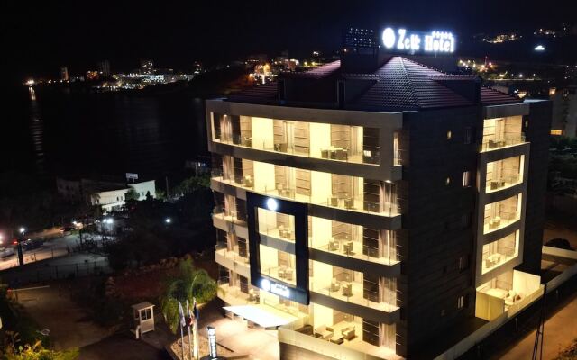 Zett Hotel