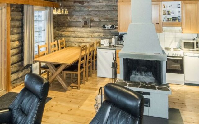 House  Salla