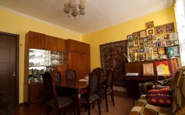 Nana and Alex's Guest House