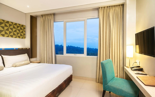 Clove Hotel