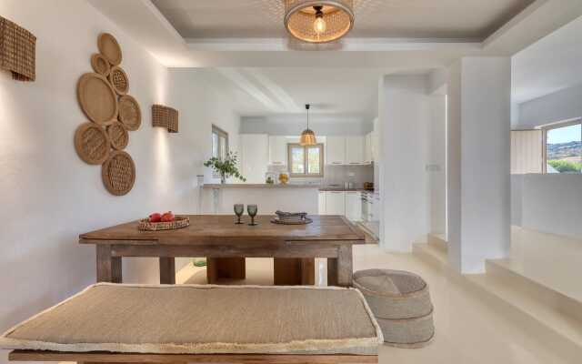 Monogram Travel Paros