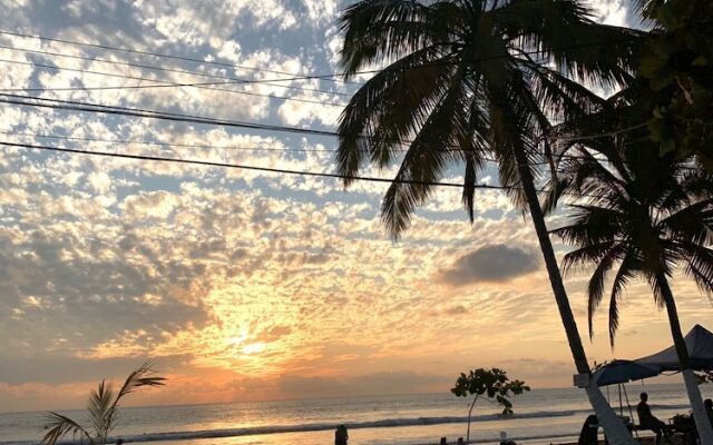 La Sirena Playa Jaco Hotel