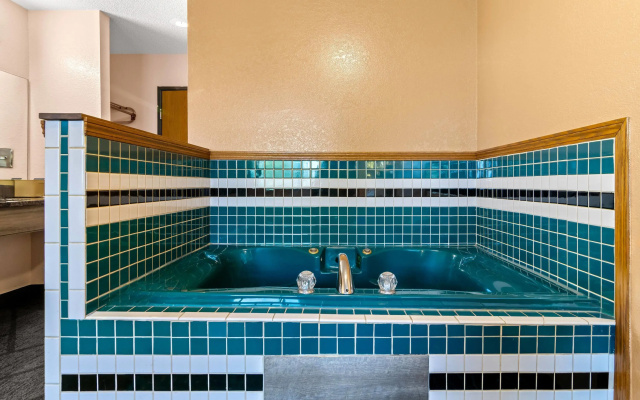 Super 8 by Wyndham Bourbonnais/Kankakee Area