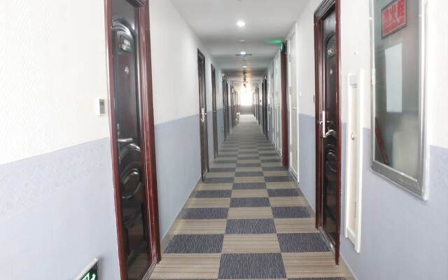 Weihai Zhazhichuang Theme Hotel