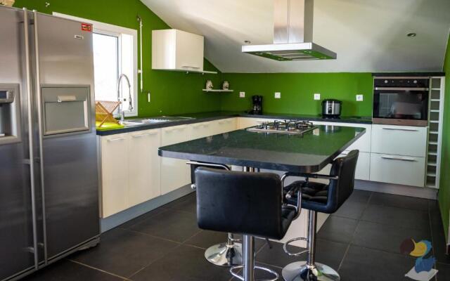 Ti Kaz La Plaine en hauteur