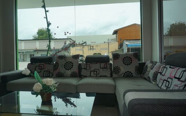 Satun Tanee Hotel