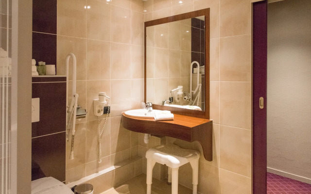 Brit Hotel Tours Sud - Le Cheops