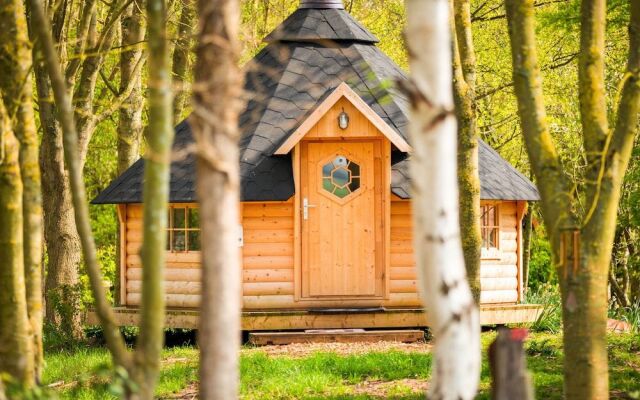 Hawthorn Hideaway