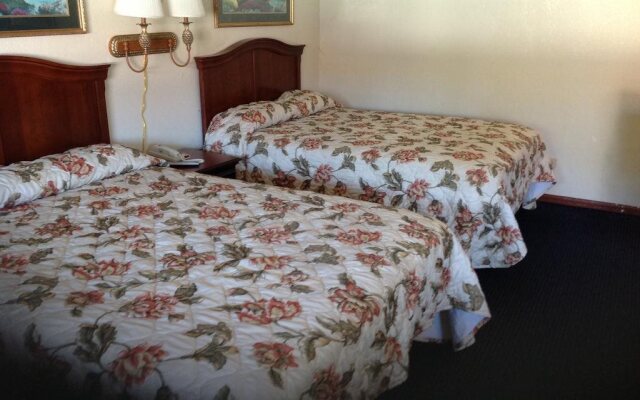 Summit Inn