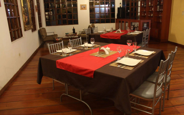 Hosteria San Carlos Tababela