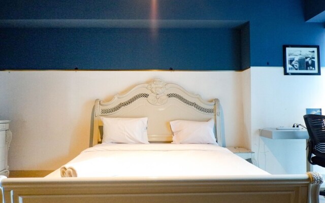 Luxurious Studio Apartment At La Riz Supermall Mansion