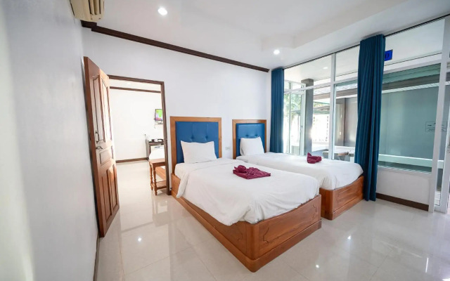 Baan Faa Talaychan Resort