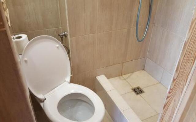 StudioSpanie Studio Orange