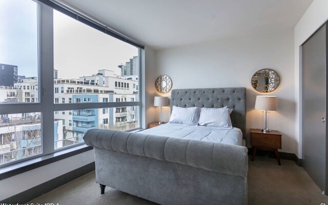 Belltown Waterfront Suites by Barsala