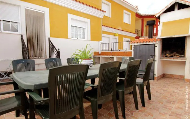 Casa Rural "Burguillos"