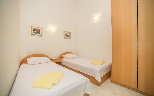 Apartments Villa Sea A4 1 Br Apts