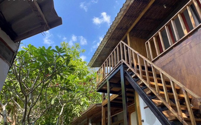 Phi Phi Cozy Seafront Resort