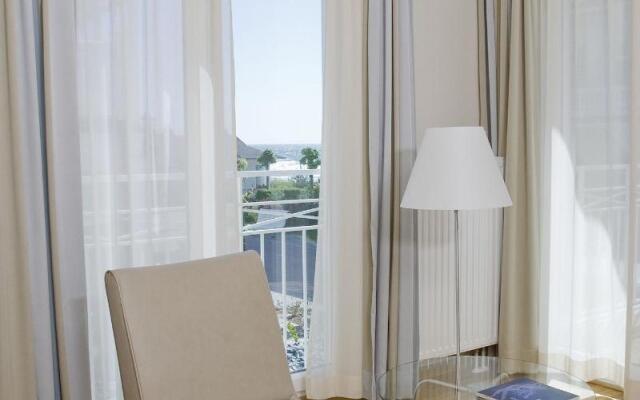 Nymphe Strandhotel & Apartments