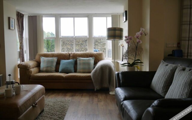 Howgills Guest House and Apartments