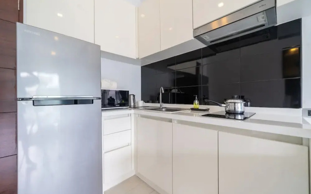 Nai Harn Suite near Beach UTN D502