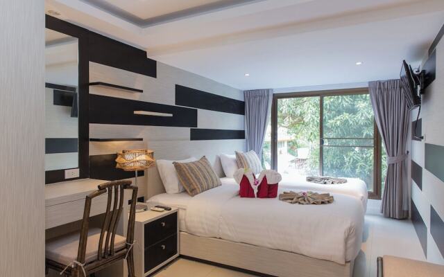 Peaceful retreat at Kalim Bay by Lofty