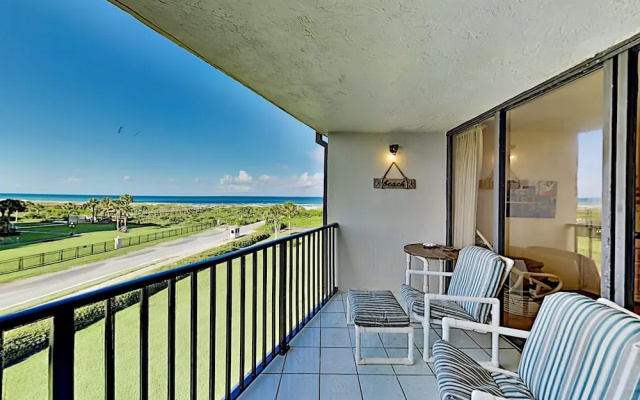 Modernized Oceanfront Beach 2 Bedroom Condo
