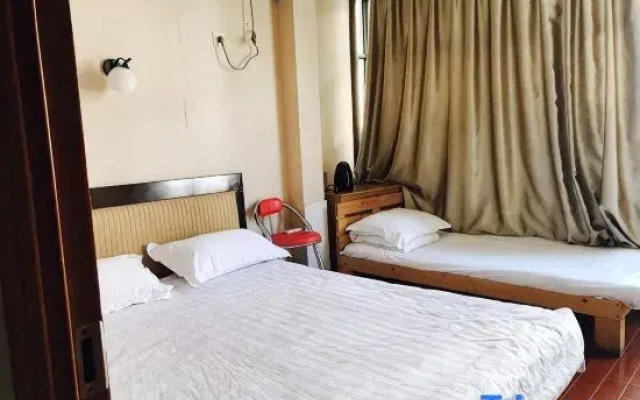 Xinjie Hostel