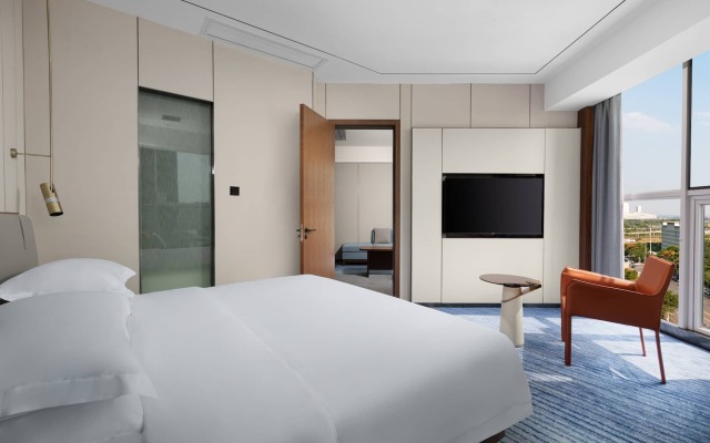 Days Hotel By Wyndham Changsha South