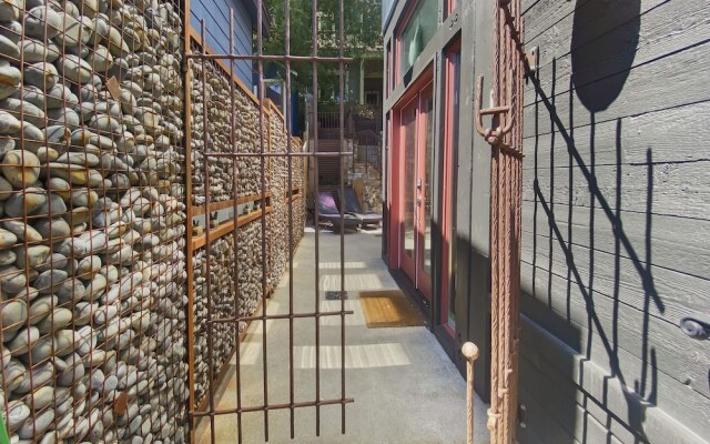 Woodside 207 4 Bedroom Home by RedAwning