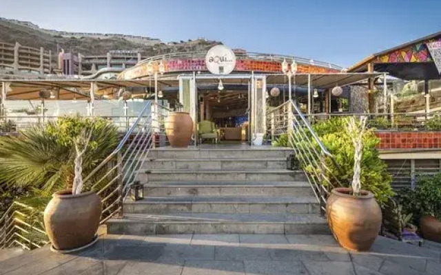 Amadores Beach Club