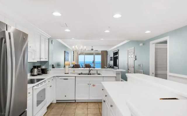 Majestic Beach Towers 2-1509