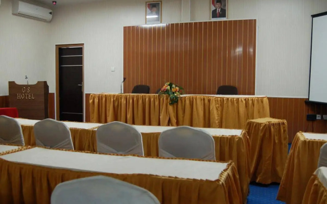 Grand Sari Hotel